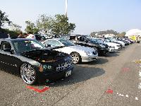 ずらりと並ぶ車達、品評会を前に緊張しているのか!?